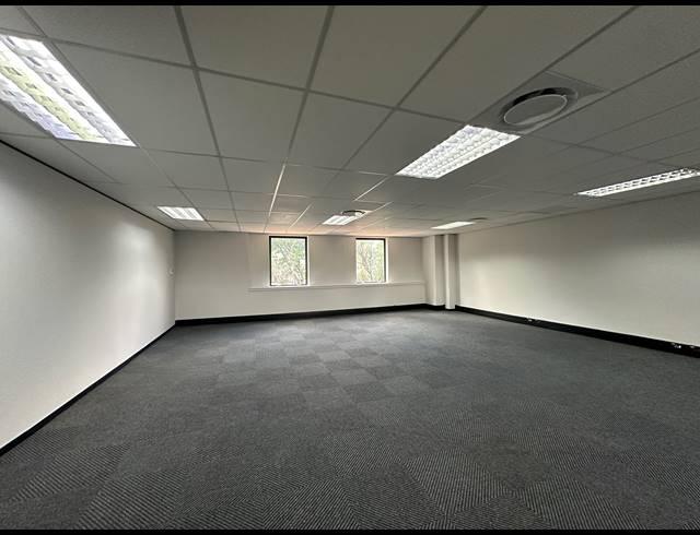 196M² OFFICE TO LET IN SANDTON CENTRAL